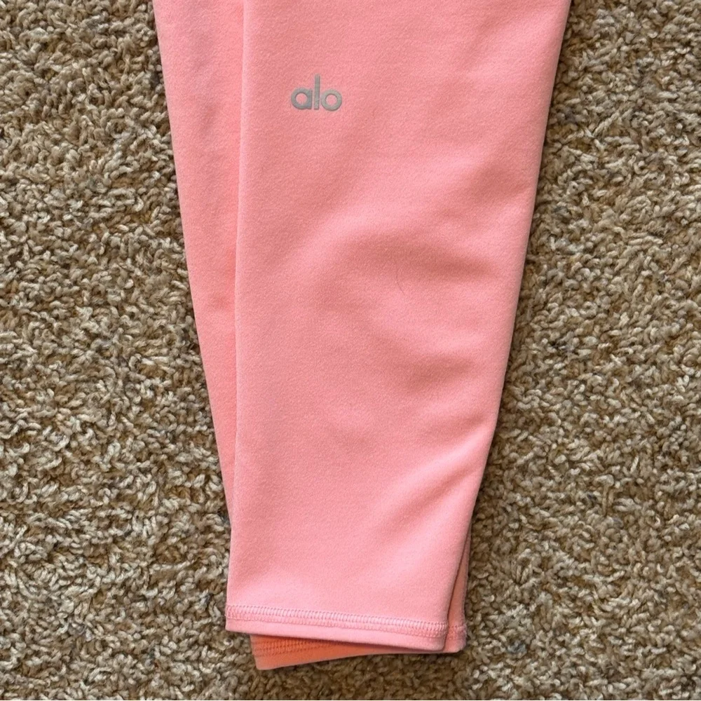 ALO Yoga pink am